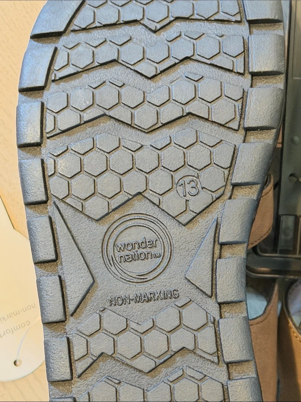 wonder nation Brown Boys' Strappy Fisherman Sandals sz 13